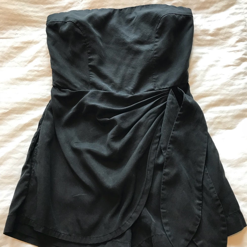 Romper - Picture 2 of 4